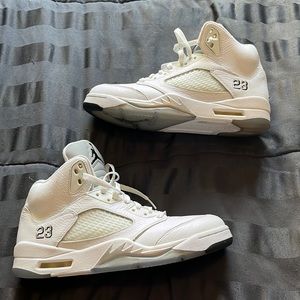 Jordan Retro 5 - Metallic White